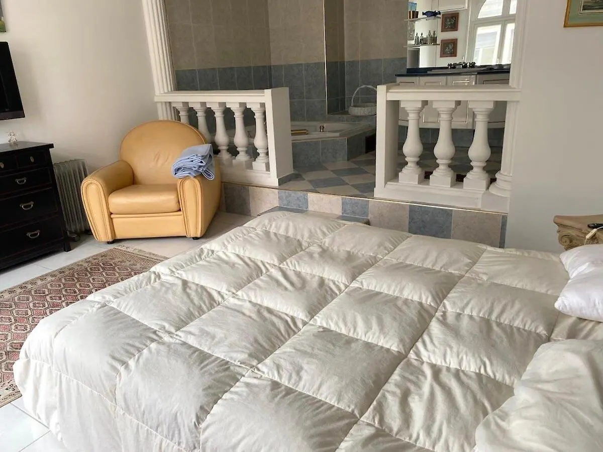 Appartement Opera Chauchat Citycosy Paris 0*,